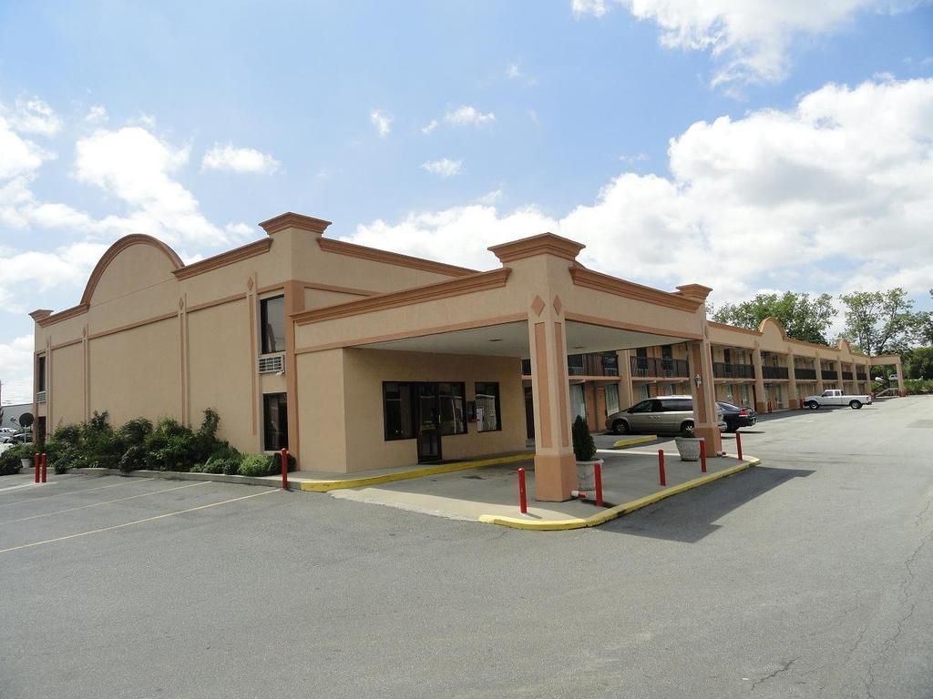 Scottish Inn - Tifton Exterior photo